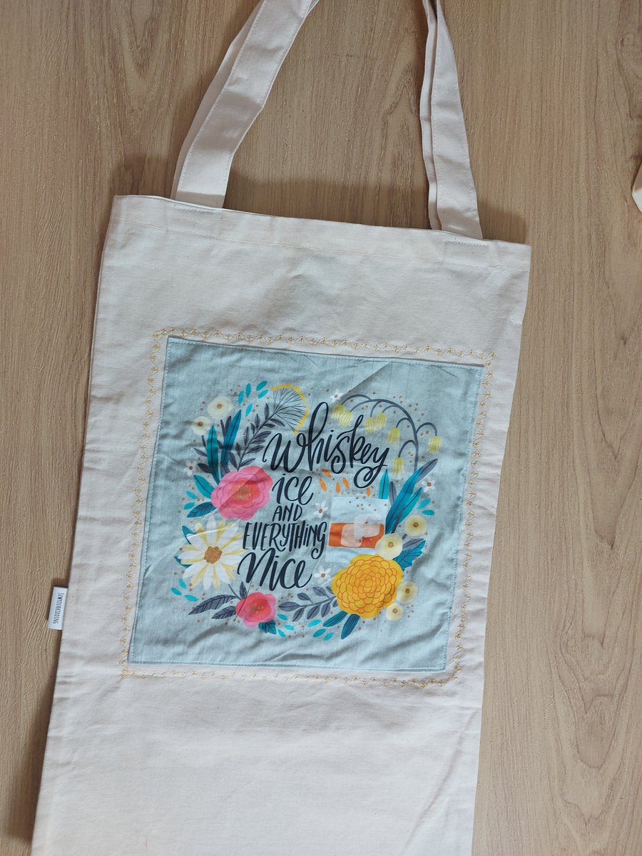 Whisky ice and everything nice tote bag 