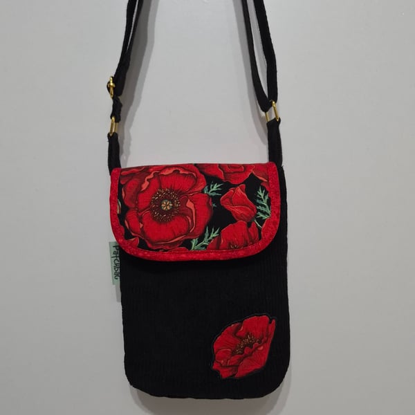 Phone pouch with poppy flowers 