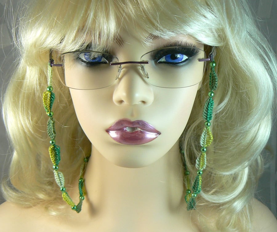 Glasses lanyard chain , crochet leaves with beads (green variegated)