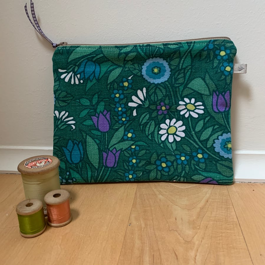 Vintage flower waltz zip pouch