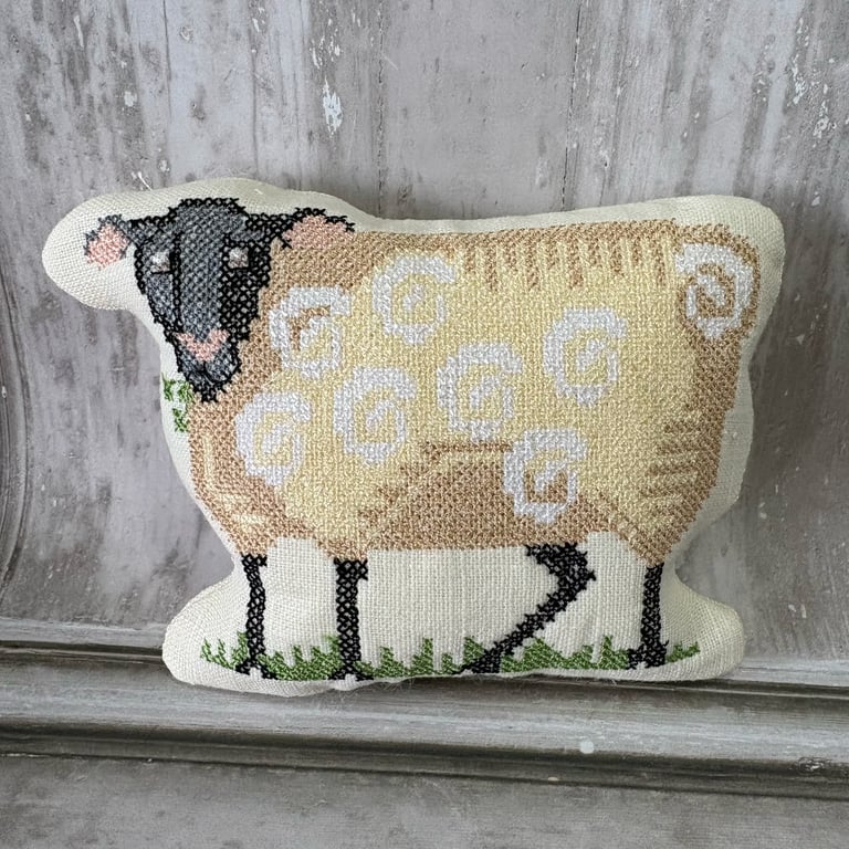 Spring Bowl Filler - Sheep - SY 0055