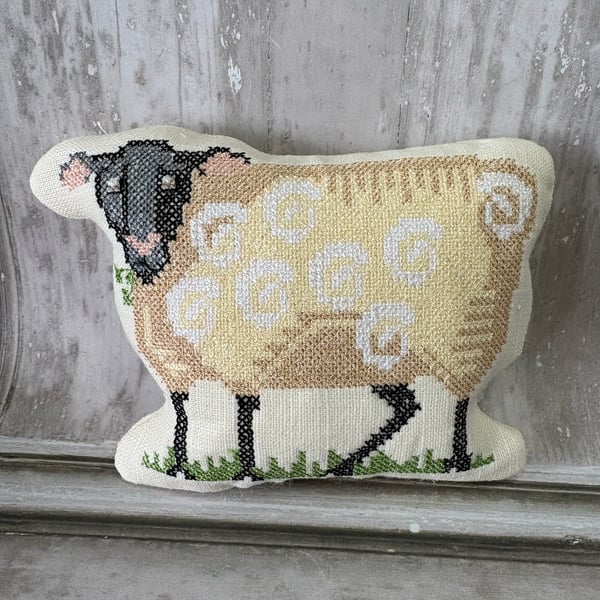 Spring Bowl Filler - Sheep - SY 0055