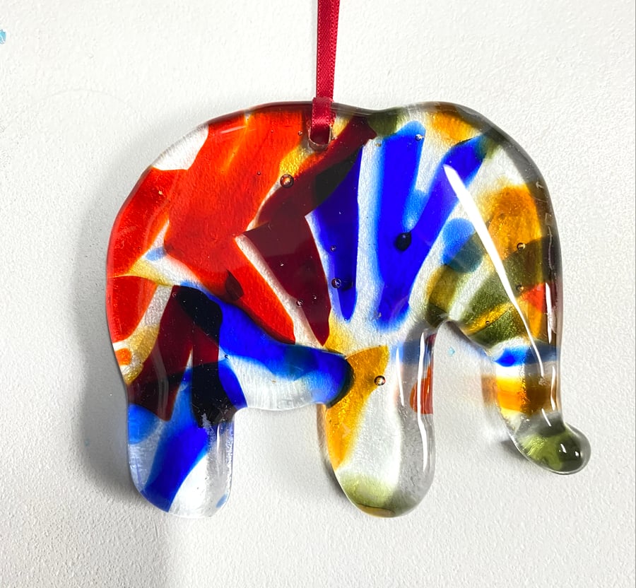 Elephant hanging - fused glass 