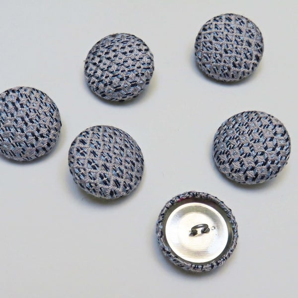 6 Silk Buttons