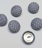 6 Silk Buttons - Image 1
