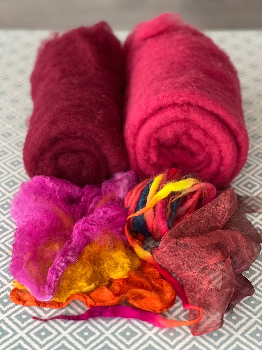 Nuno Felt Hat and Cowl on a Ball Course - Pink, Red, Orange,Gold Materials Kit