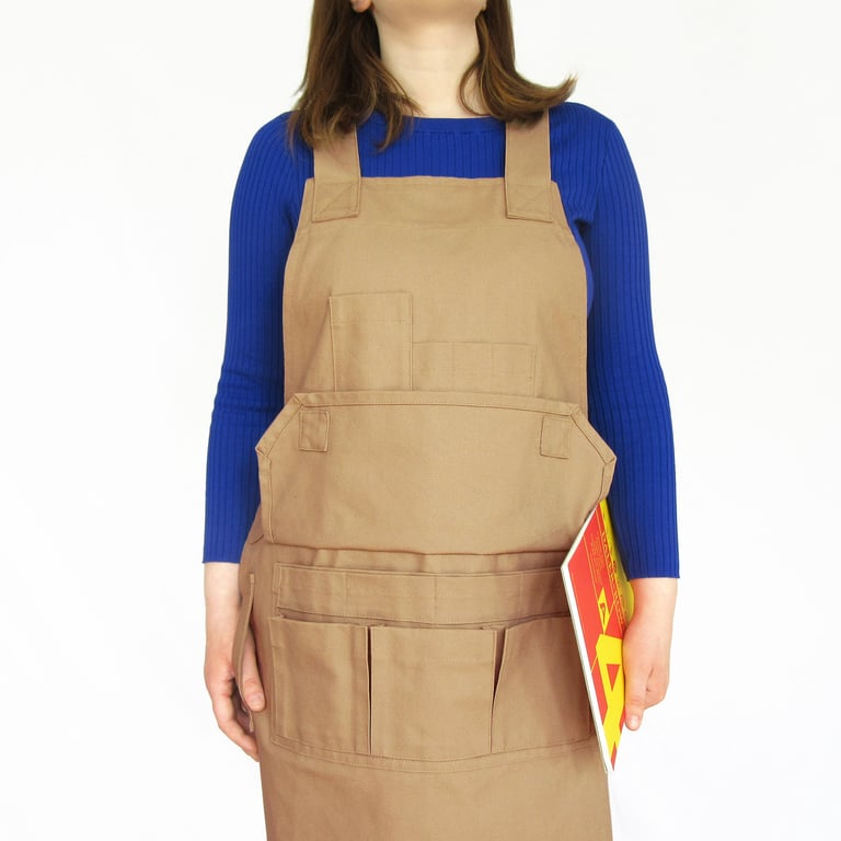 Unisex Woodwork Apron with Range of Pockets and Crossback Straps. Beige Canvas 