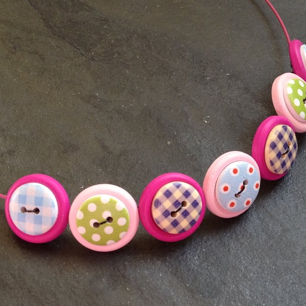 Folk Art Button Necklace Pinks