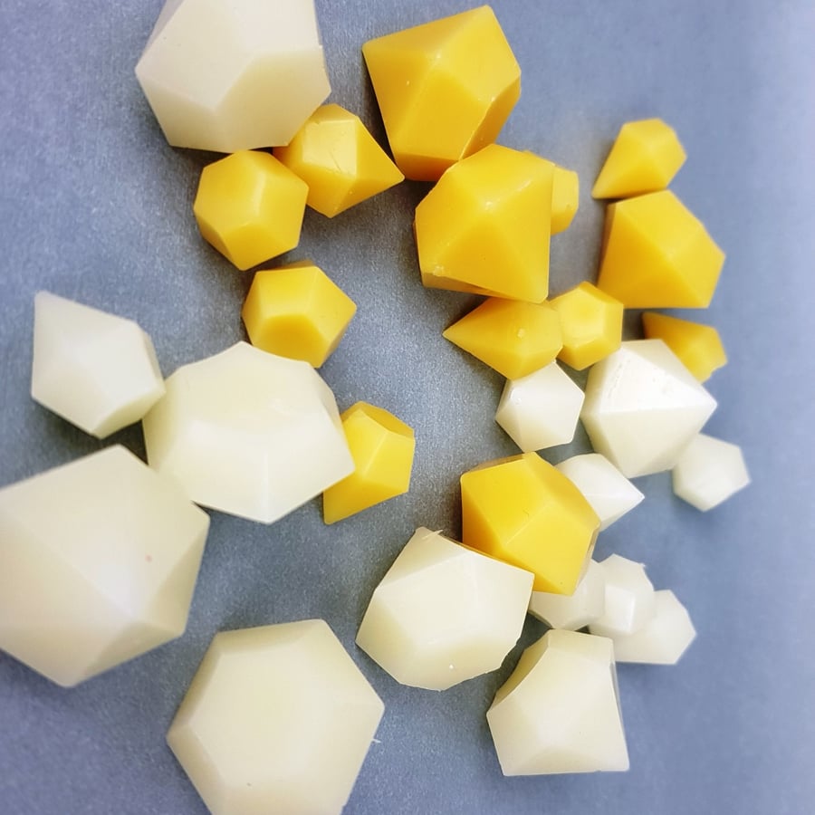 100% Beeswax in Diamond Shape