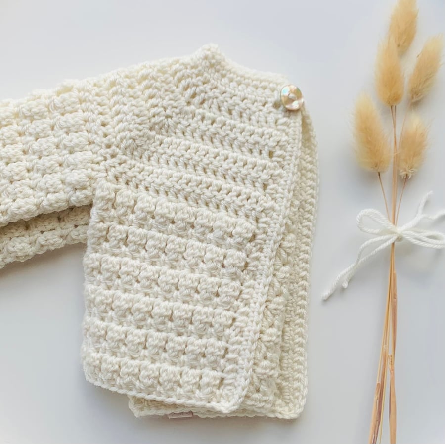 Bobtail Cardigan Merino Wool Acrylic Blend Off White