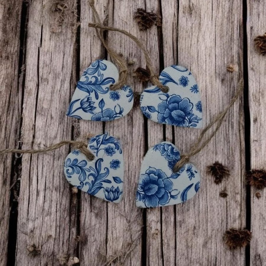 Blue Delftware Pattern Heart Hanging Diffuser, Birthday Gift, New Home