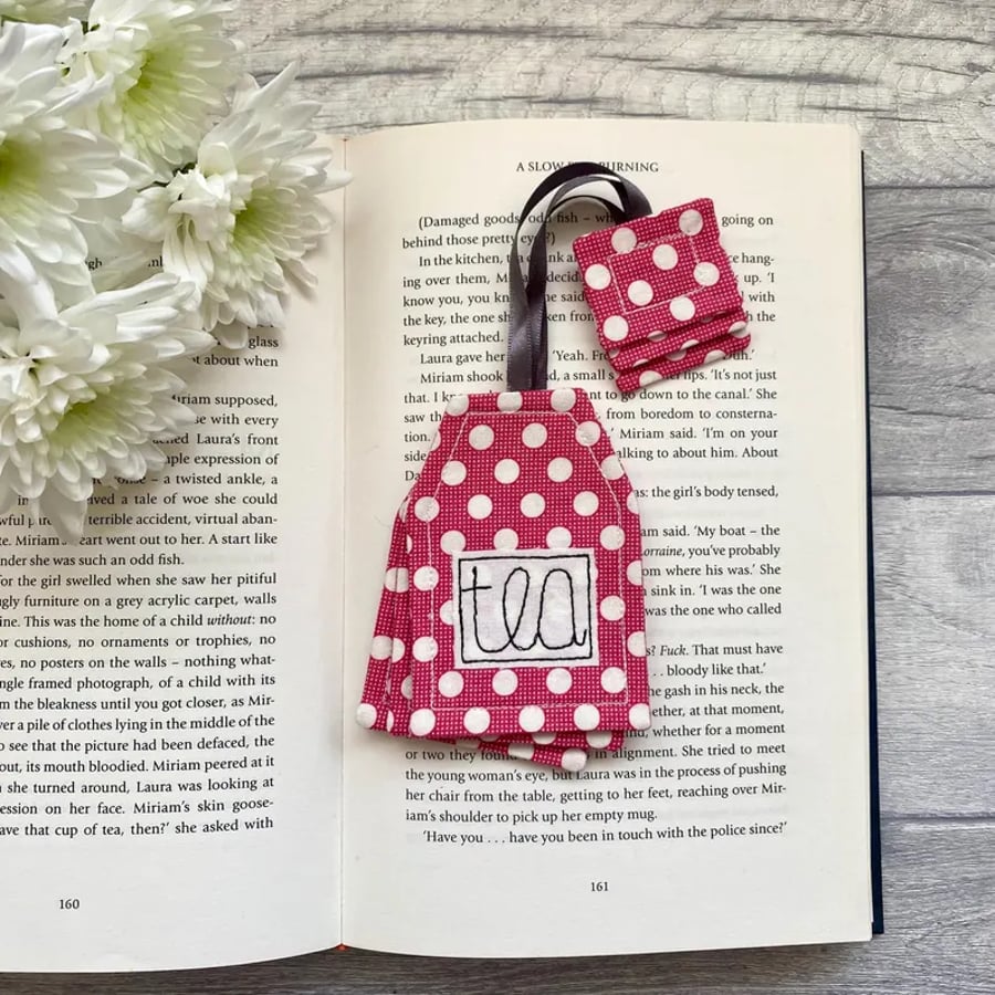 Tea bag bookmark