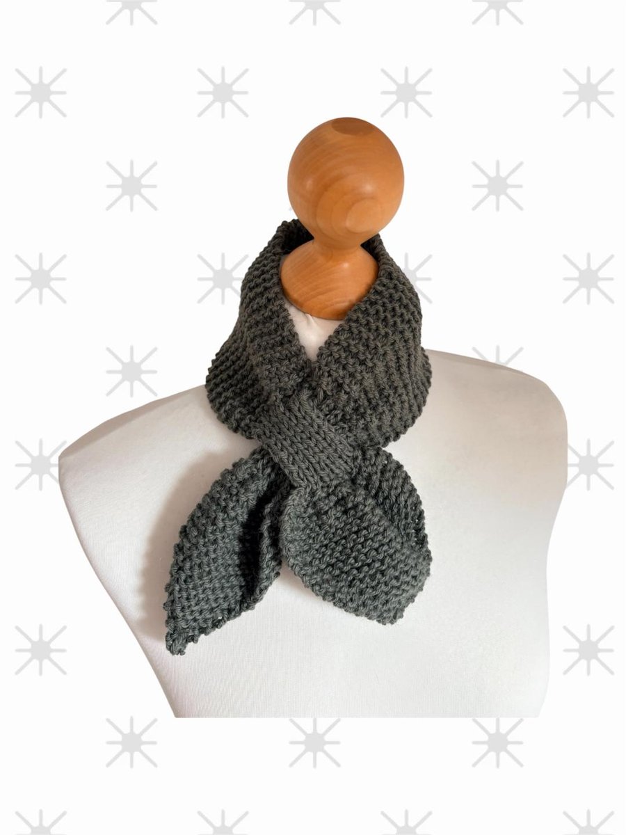 Hand knitted Ascot scarf