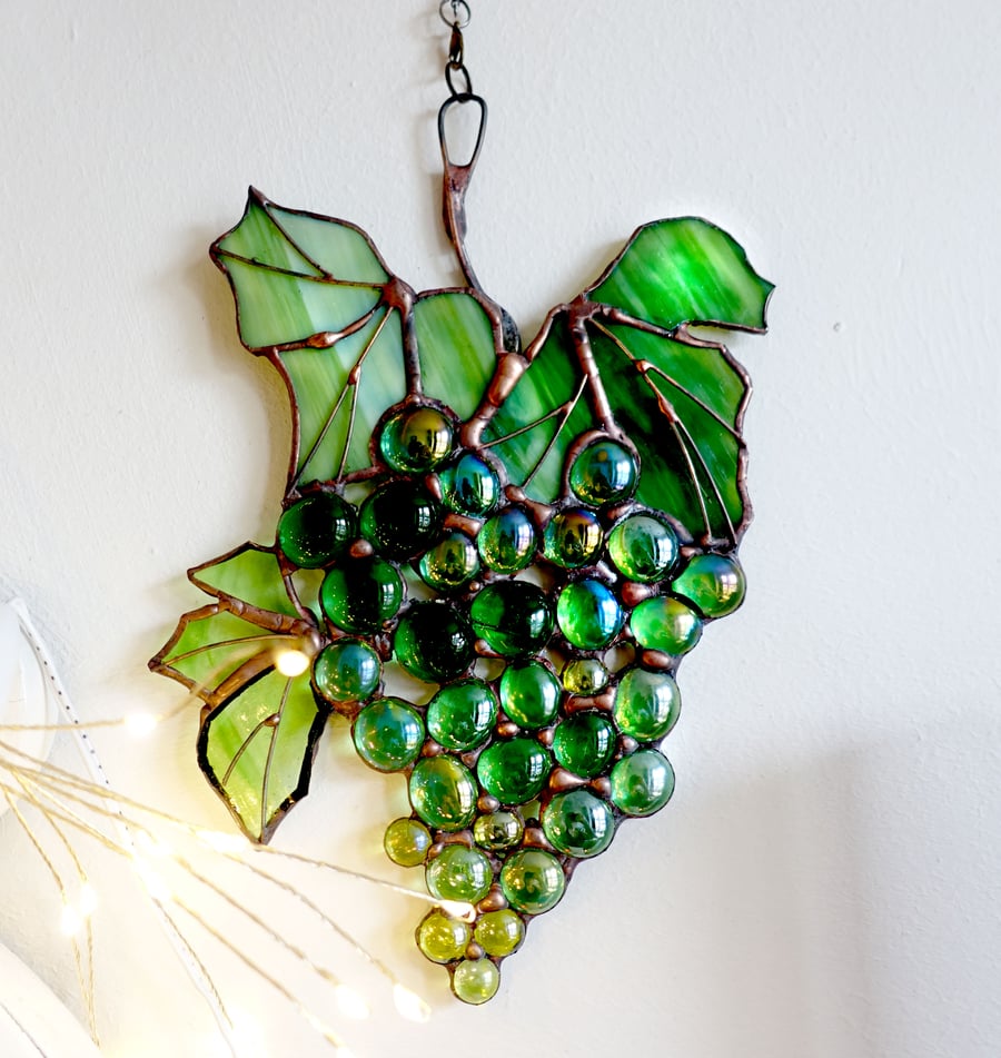 Suncatcher Stained Glass Hanging Decoration Green Grapes on the Vine Copper 