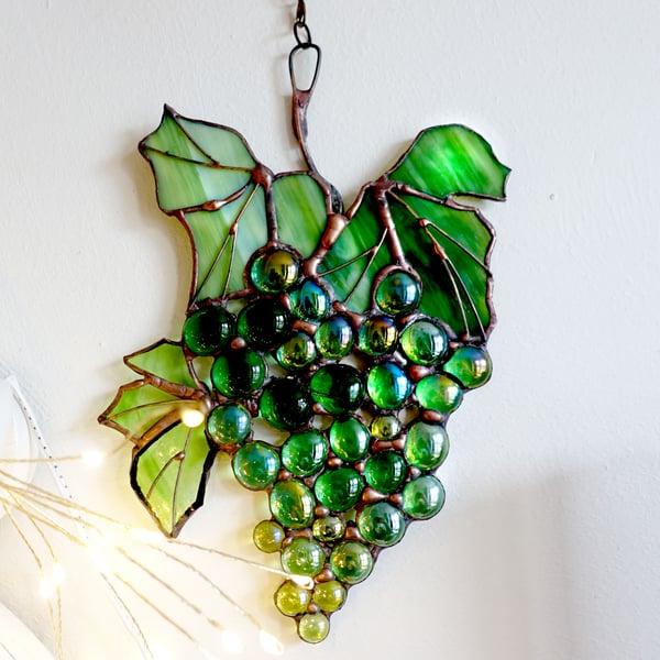 Suncatcher Stained Glass Hanging Decoration Green Grapes on the Vine Copper 