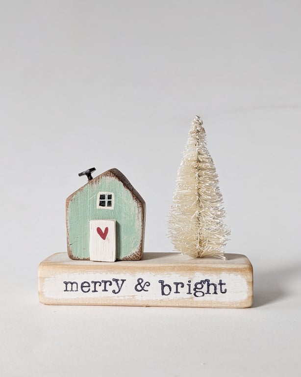 Little Wooden Handmade House in a Bag with Christmas Tree 'Merry & Bright' 