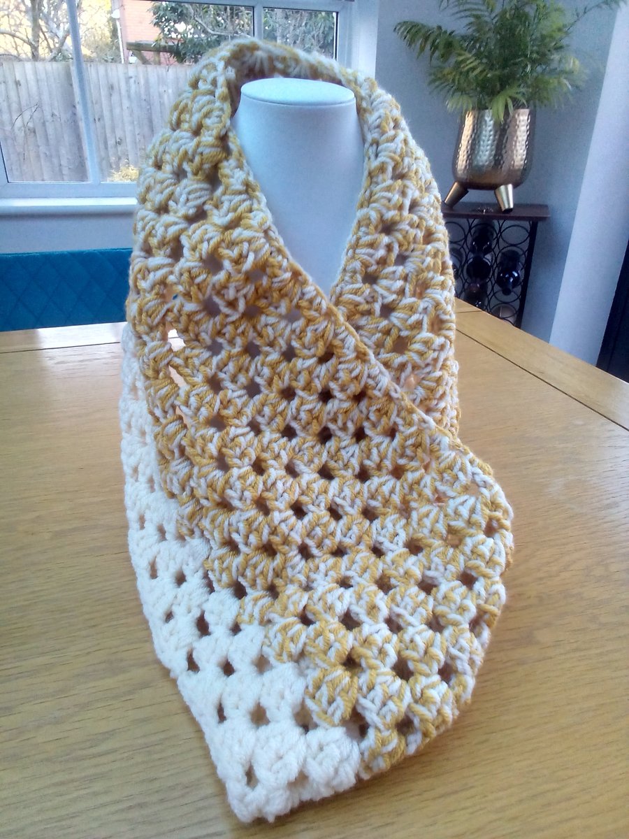 Crocheted cowl in chunky gold and cream 