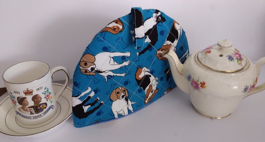 Tea Cosy For One - Dog Pattern