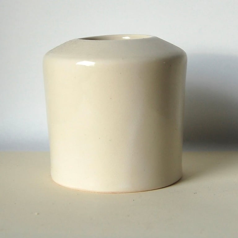 Small minimalist vase in while stoneware