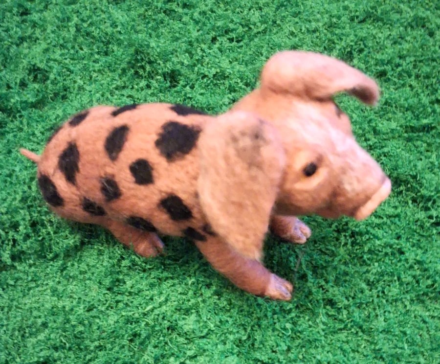 Needle Felted Pig Ritchard Ham
