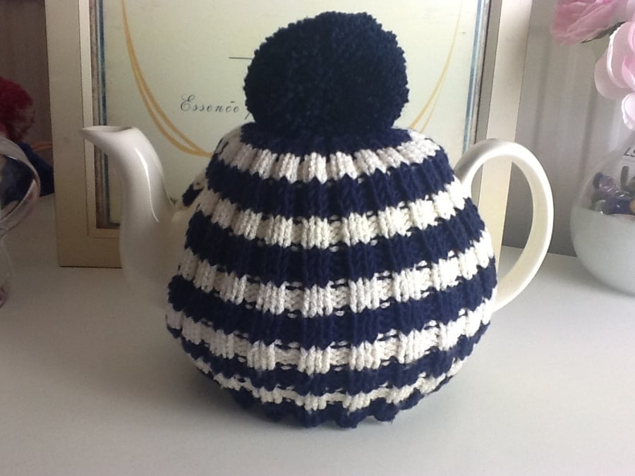 Navy and White Tea Cosy fits 4-6 cup pot