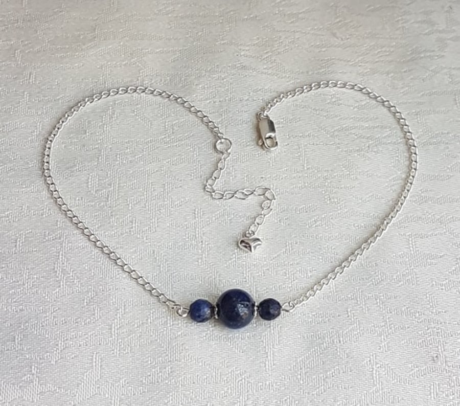 Gorgeous Lapis Lazuli Bead Choker Necklace.