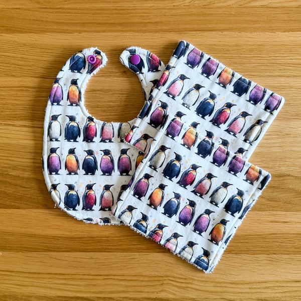 Newborn Baby Boxed Gift Set-Bib & Matching Baby Wipes Bib-Penguin Design-BGS20