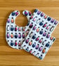 Newborn Baby Boxed Gift Set-Bib & Matching Baby Wipes Bib-Penguin Design-BGS20