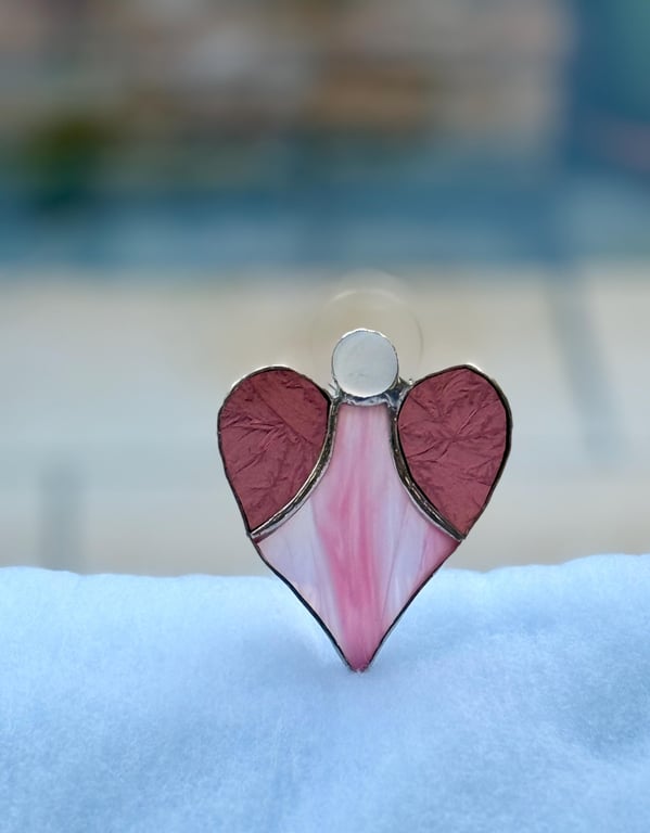 Stained Glass Heart Angel - wispy pink body and dusky pink gluechip wings