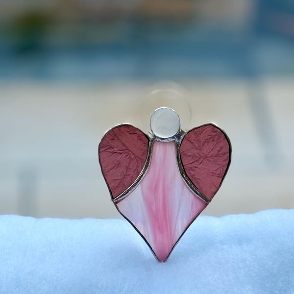 Stained Glass Heart Angel - wispy pink body and dusky pink gluechip wings