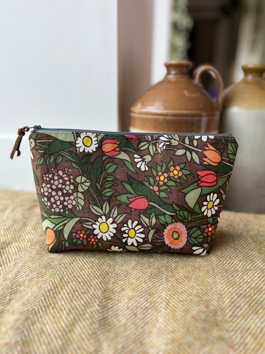 Vintage Flower Waltz linen large zip pouch with beige gingham cotton lining