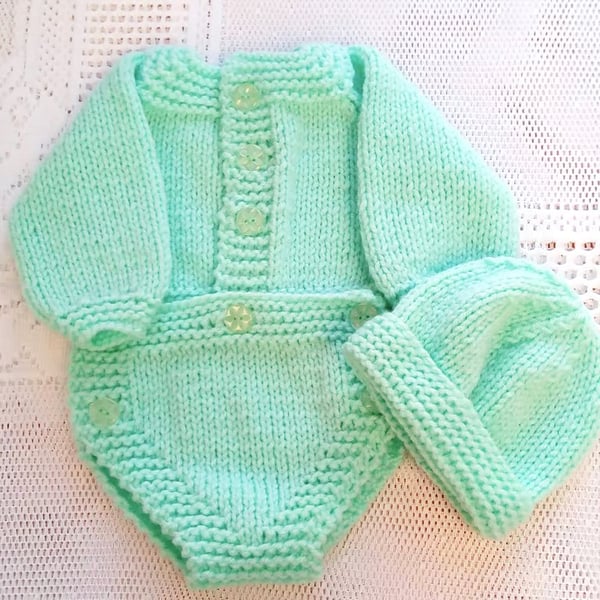 Long Sleeved Romper and Hat Set, Baby Shower Gift, Premature Sizes Available 