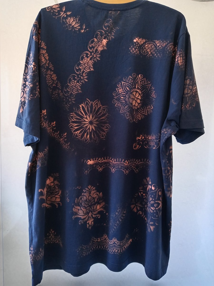 Unique Festival Unisex Reverse Tie Dye T-shirt Size XXL