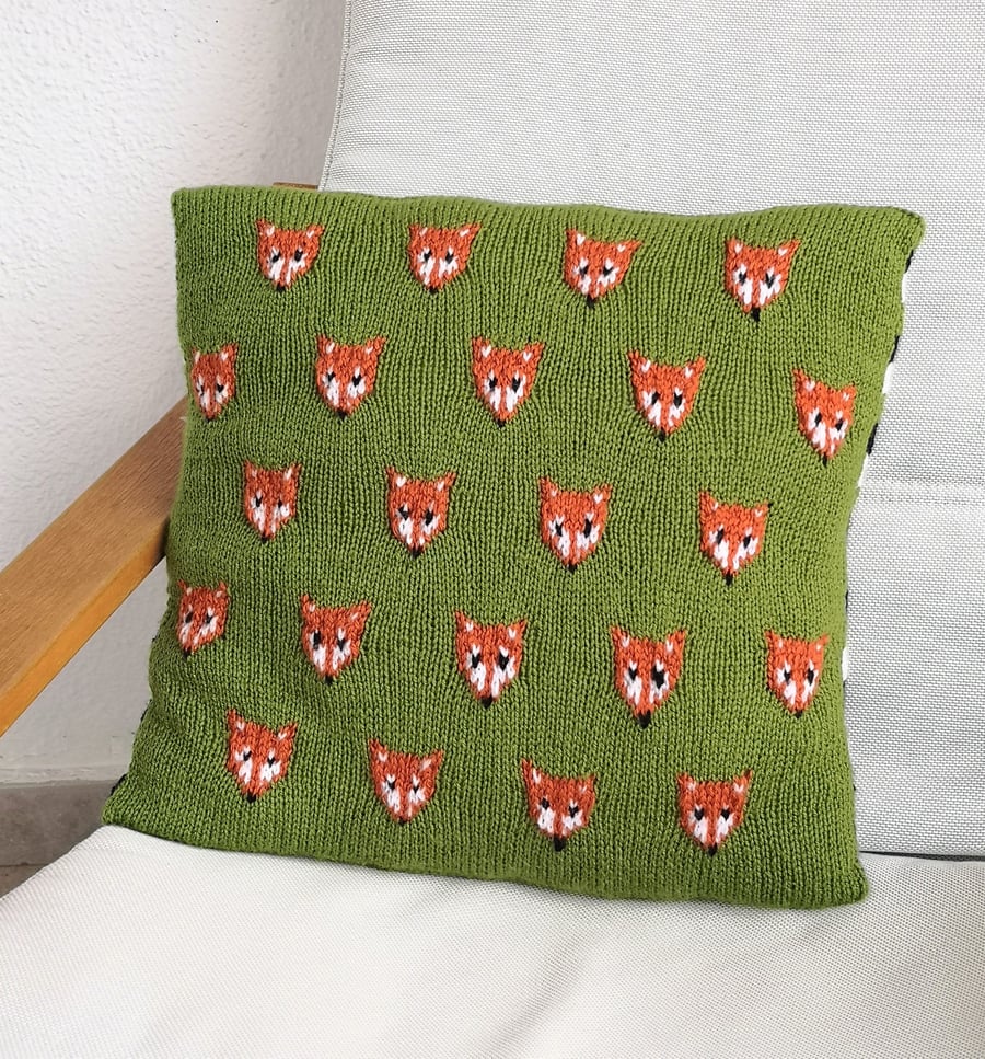 Knitting Pattern - Fox Cushion using double knitting wool.  Digital Pattern