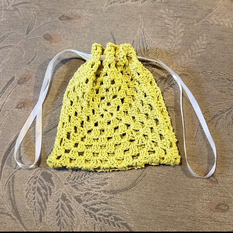 Pistachio Small Drawstring Crochet Bag