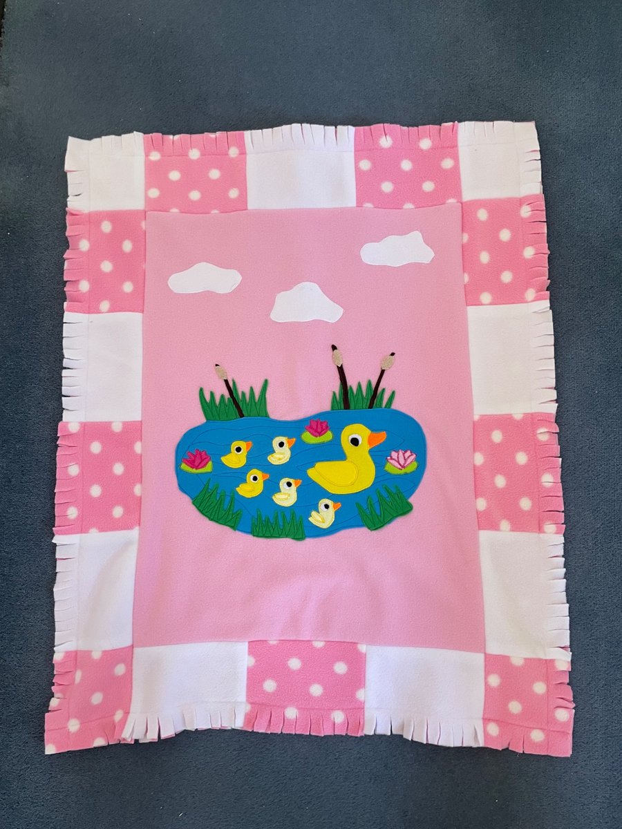 Baby appliqued Quilt