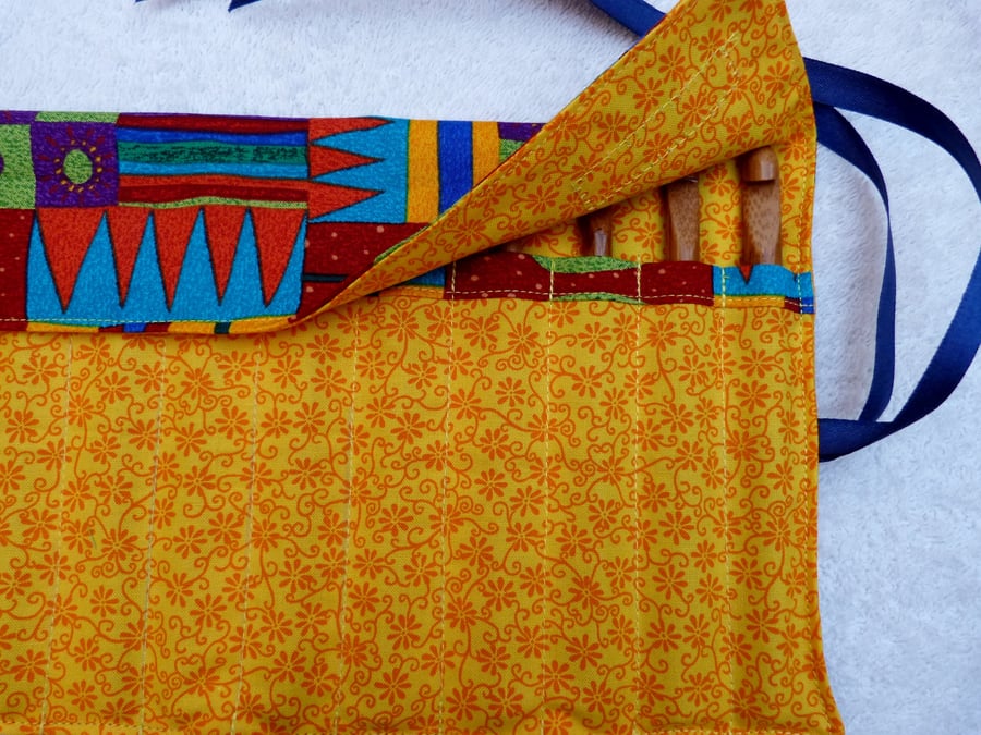 Multicoloured Fabric Roll Up Crochet Hook Holder with 12 Bamboo Crochet Hooks