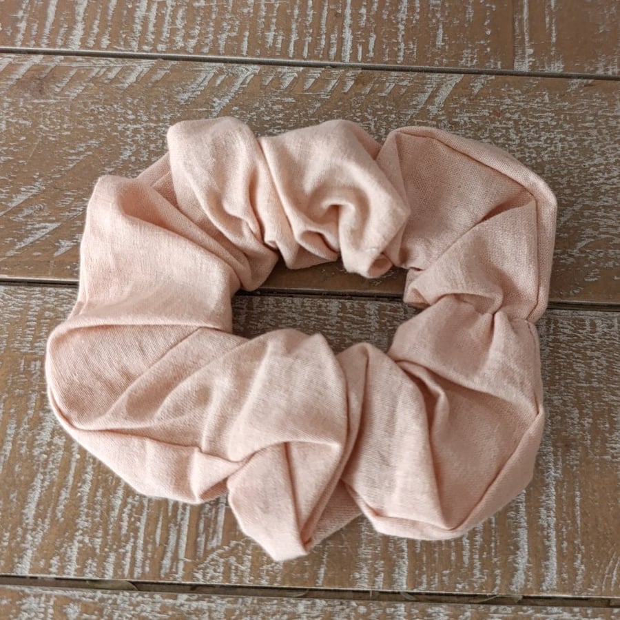 Nude scrunchie 
