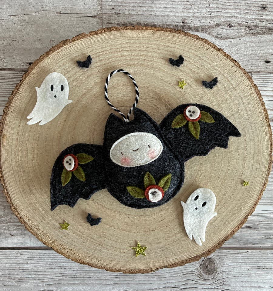 Halloween Bat,  Autumn Decoration, Bat Decoration, Felt Decoration, Bat