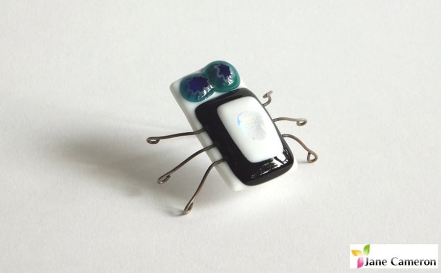 Kiln Bugz! Fantasy Beetle Insect Ornament Decoration in Fused Glass. bugz013