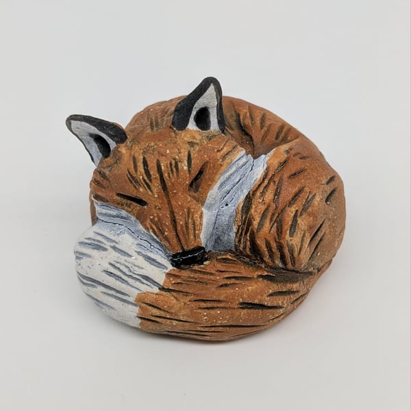 Mini sleeping Fox 1