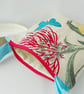 Linen and silk crossbody bag with zipped fastening and butterflies - Image 7