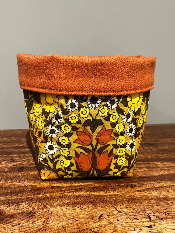 Vintage Daisy Chain cotton reversible storage basket plant pot craft storage