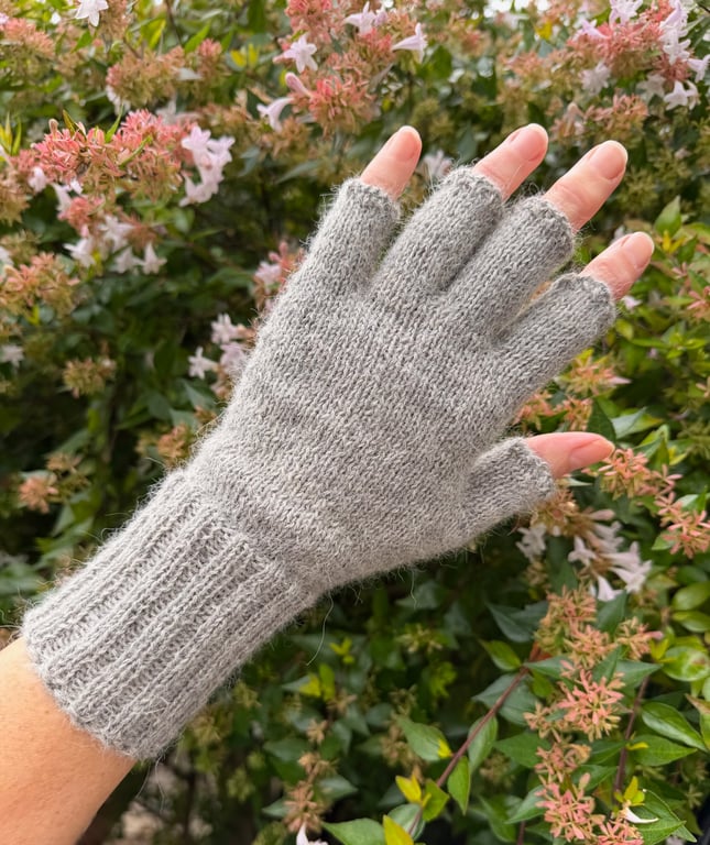 Fingerless gloves alpaca grey