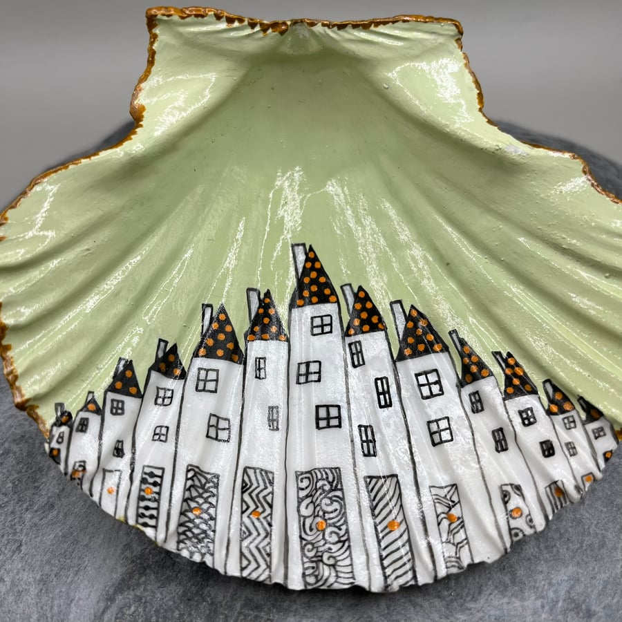 Handpainted scallop shell