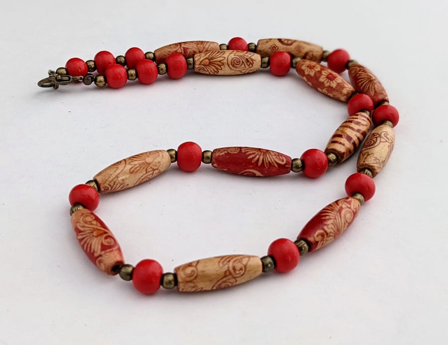 Brown red bronze wooden bead necklace - 1002547