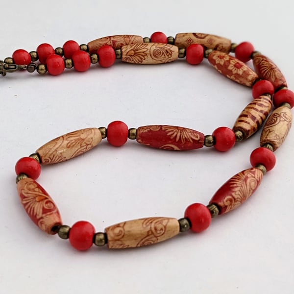 Brown red bronze wooden bead necklace - 1002547