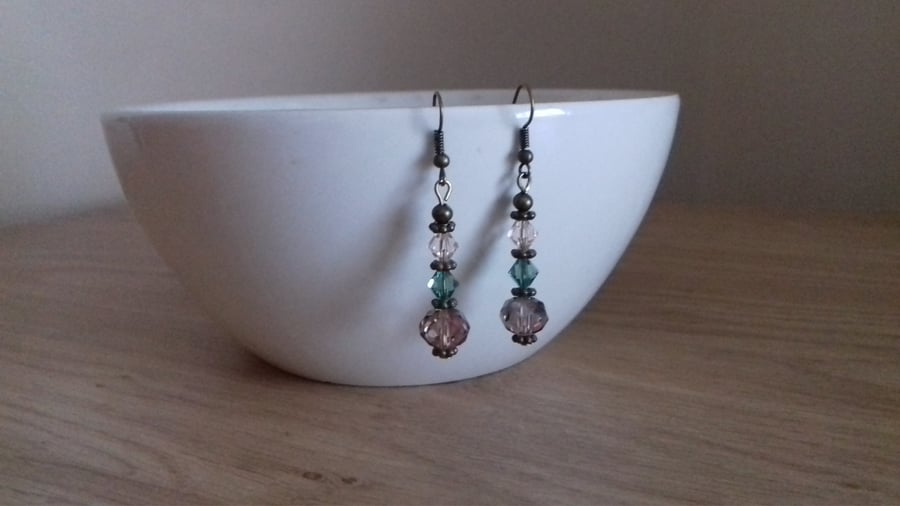 GREEN ROSE ANTIQUE BRONZE EARRINGS.