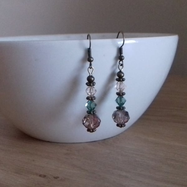 GREEN ROSE ANTIQUE BRONZE EARRINGS.