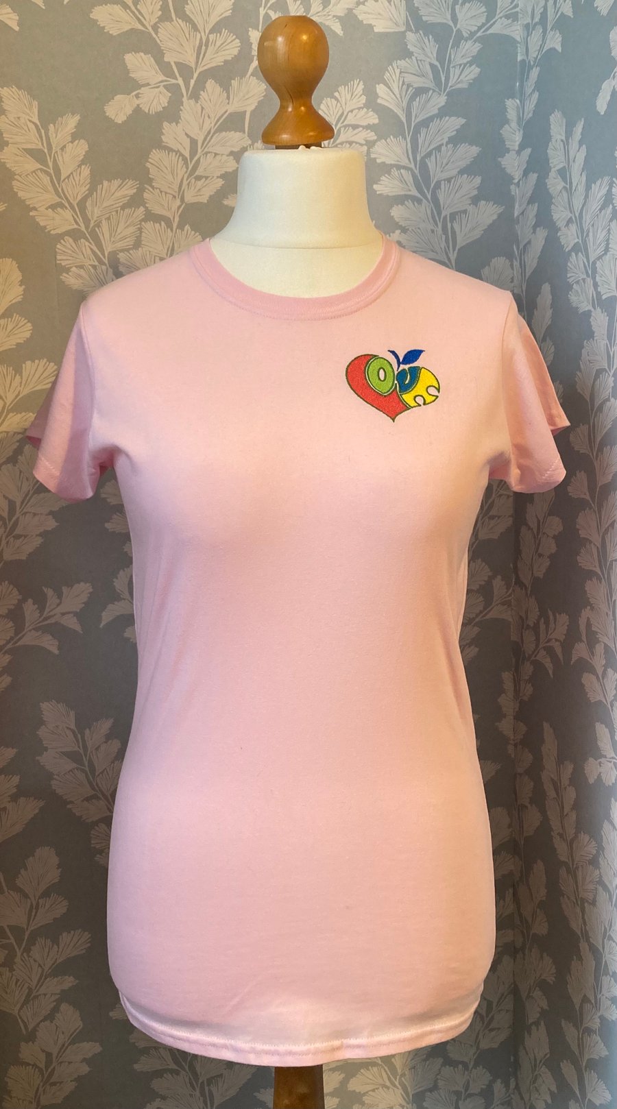 T shirt ladies pink love heart 